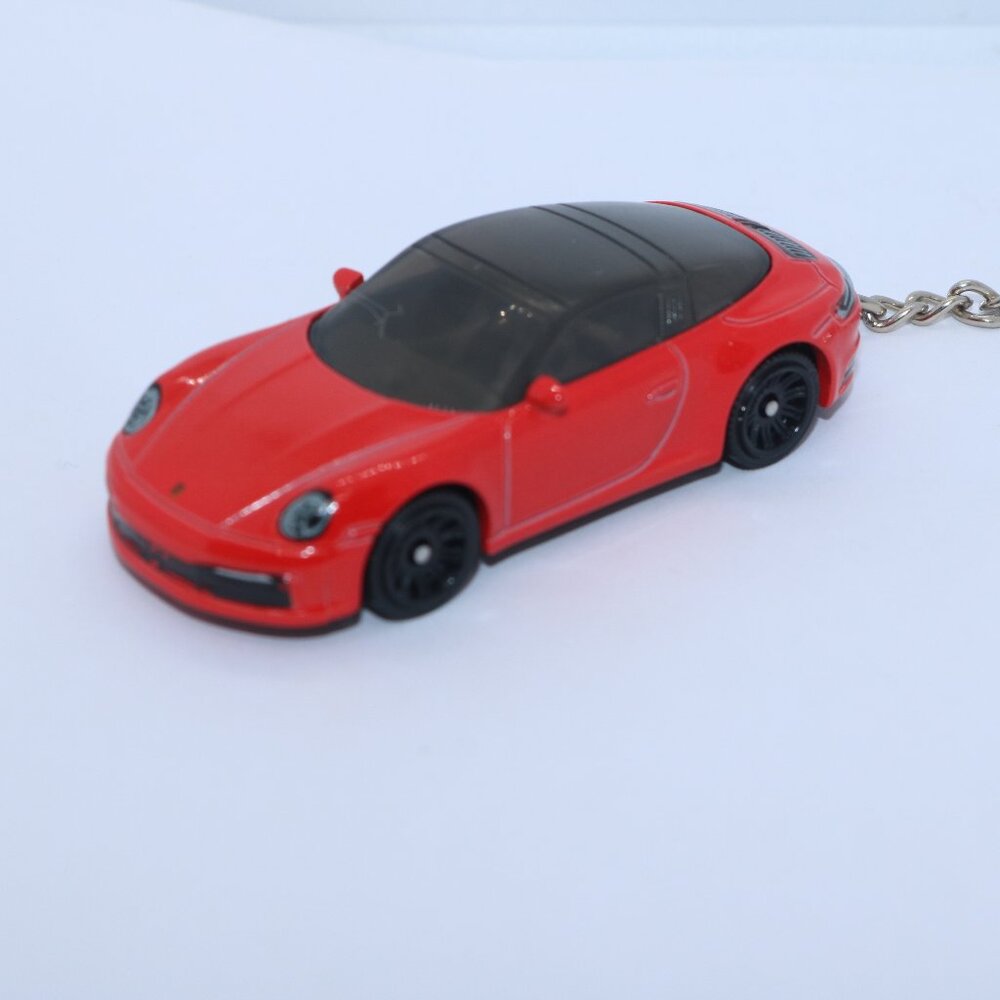 Porsche 911 Targa custom keychain bright red 1/64 scale